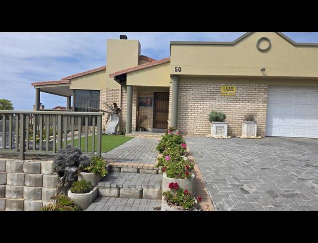 3 BEDROOM HOUSE FOR SALE IN SEEMEEU PARK
